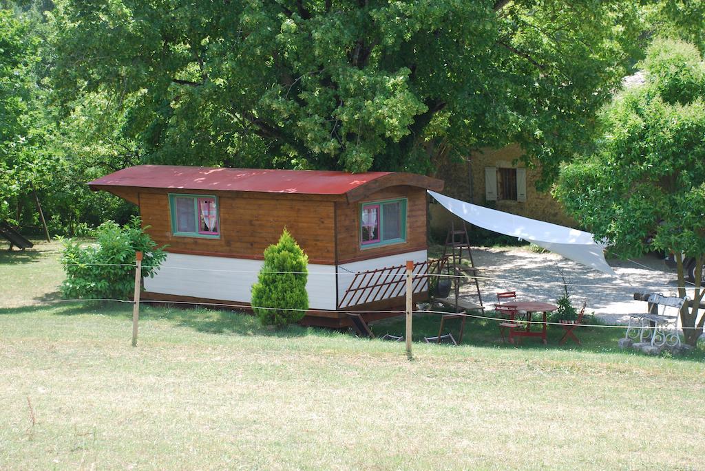 Maison D'Hotes Ainsi Soie T-Il Combovin Luaran gambar