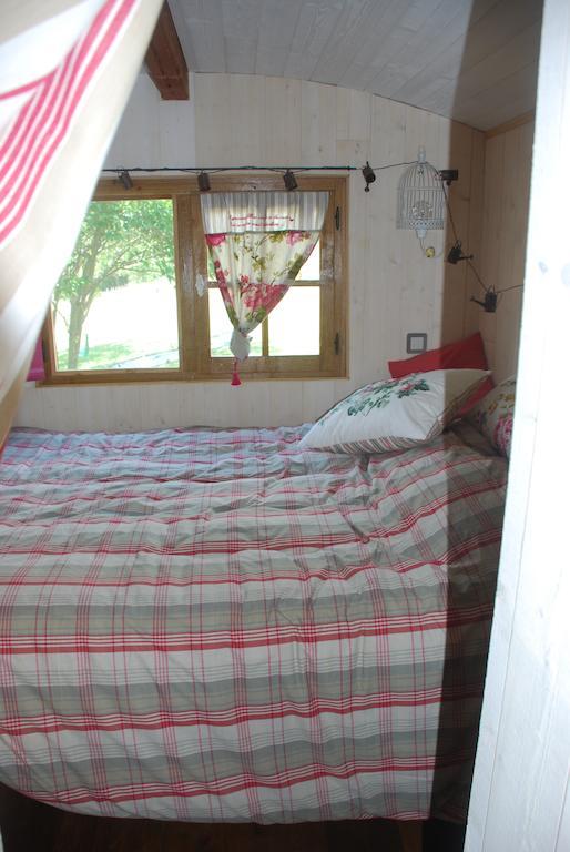 Maison D'Hotes Ainsi Soie T-Il Combovin Bilik gambar