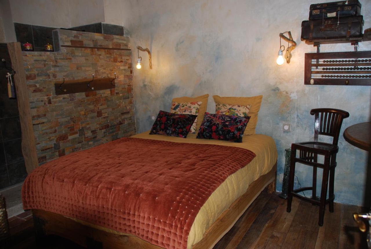Maison D'Hotes Ainsi Soie T-Il Combovin Luaran gambar