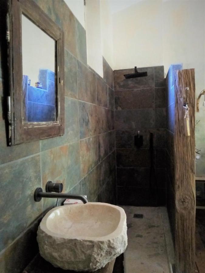 Maison D'Hotes Ainsi Soie T-Il Combovin Luaran gambar