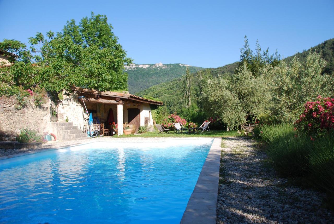 Maison D'Hotes Ainsi Soie T-Il Combovin Luaran gambar